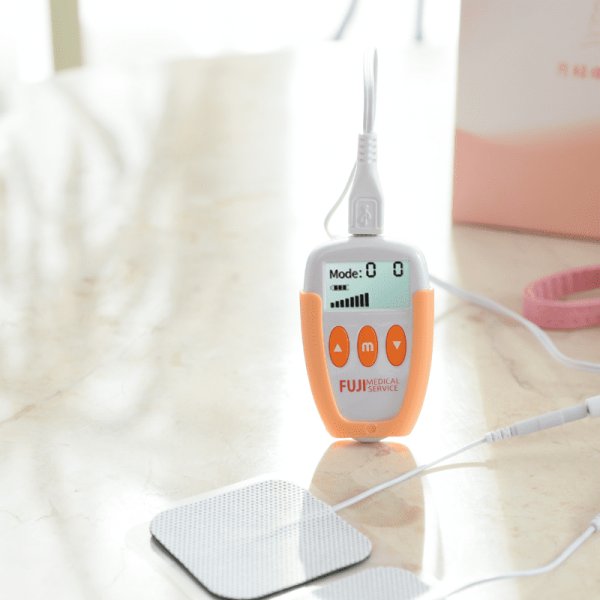 画像2: セラフィナF　痛みを和らげる低周波治療機器  (2)